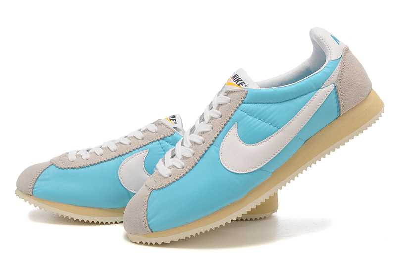 acheter nike cortez pascher pas cher nike cortez blanche us8,eur41,uk7 retro
